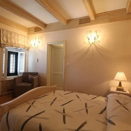 Отель Draga Di Lovrana