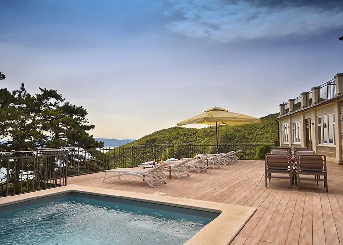 Draga Di Lovrana Otel