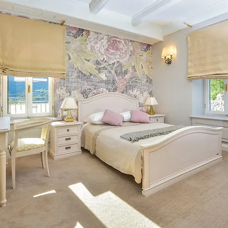 Hotel Draga Di Lovrana 4*
